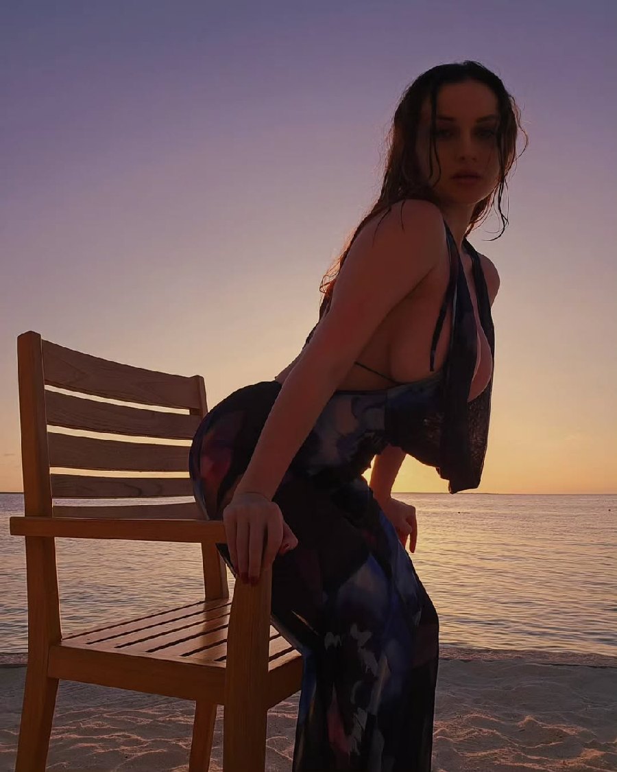 Sexy girl Miranda Faith nude in Kuala Lumpur